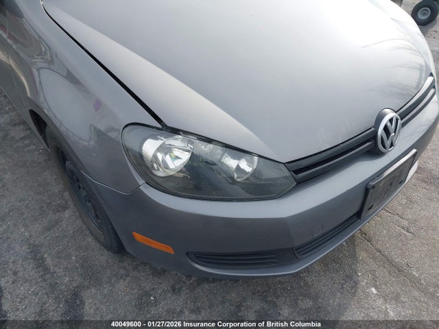 40049600 :رقم المزاد ، WVWAA7AJ1DW118370 vin ، 2013 Volkswagen Golf مزاد بيع