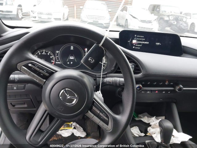 JM1BPAK77M1344509 Mazda 3 SELECT