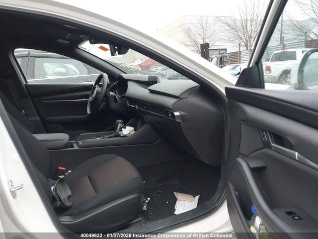 JM1BPAK77M1344509 Mazda 3 SELECT