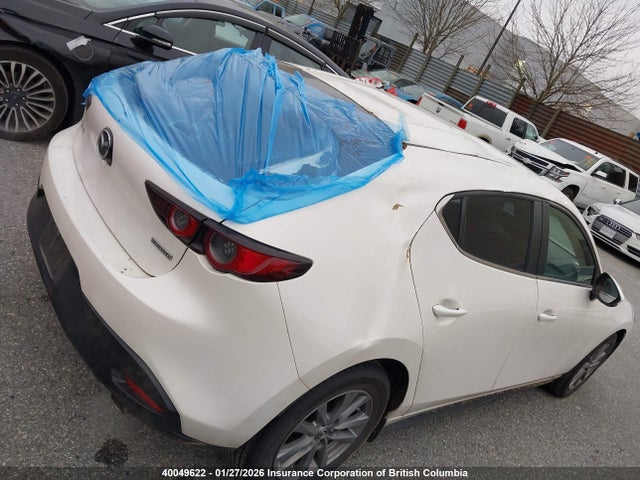 JM1BPAK77M1344509 Mazda 3 SELECT