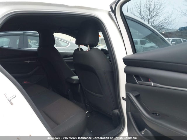 JM1BPAK77M1344509 Mazda 3 SELECT