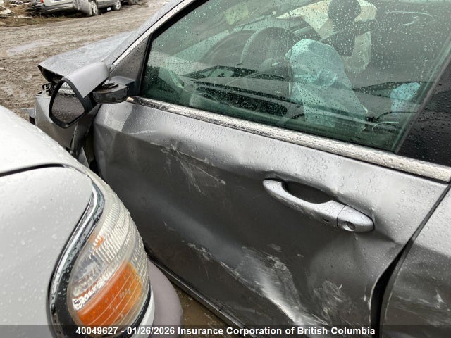 Chrysler 200 2015 1C3CCCFB8FN549802 Image 20