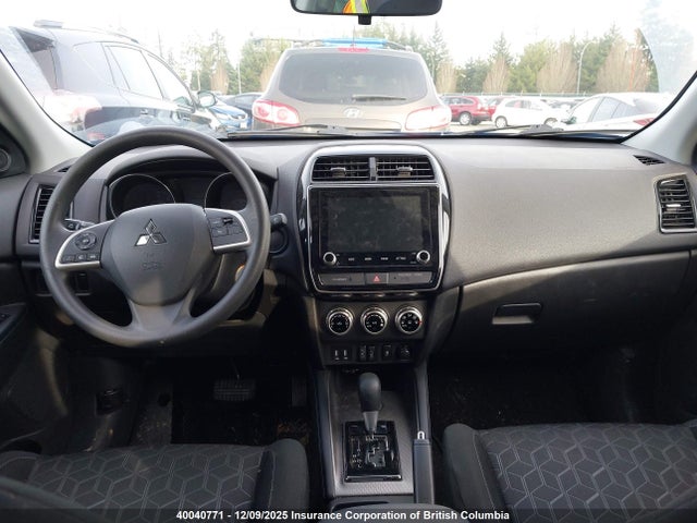 Mitsubishi RVR ES 2024 JA4AHUAUXRU601566 Image 22