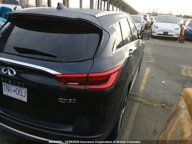 3PCAJ5M35KF113689 Infiniti Qx50 Essential/pure
