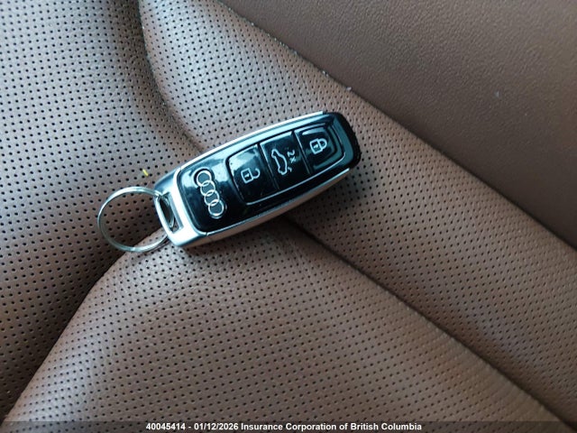 WA1MXBF70ND013760 Audi Q7 Progressiv