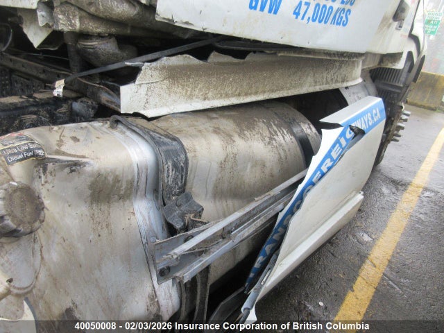 4V4NC9EH4RN651040 Volvo Vn L