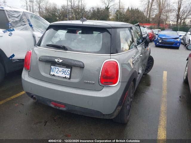 WMWXP5C58J2G62607 Mini Cooper