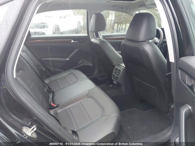 1VWBA7A38NC009359 Volkswagen Passat 2.0t Limited Edition