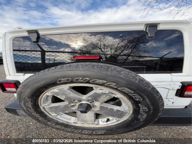 1C4HJXEG5NW251230 Jeep Wrangler Unlimited Sahara