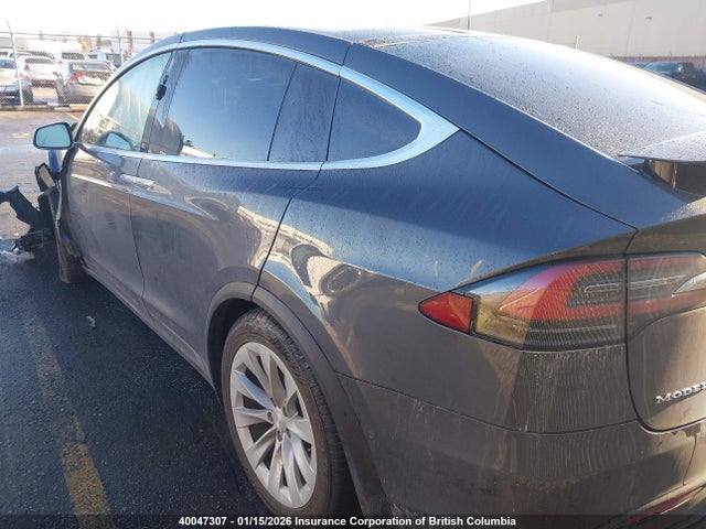 5YJXCDE29JF119627 Tesla MODEL X