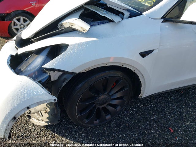 7SAYGDEF2RF082088 Tesla Model Y