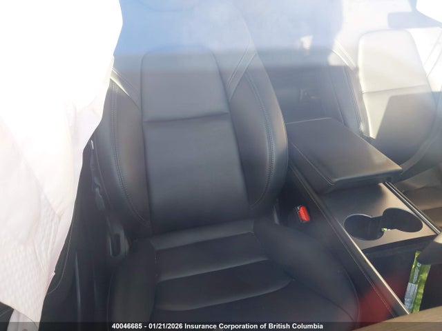 7SAYGDEF2RF082088 Tesla Model Y