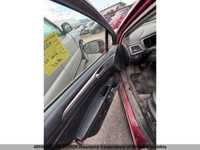 3FA6P0T98HR202456 Ford FUSION SE