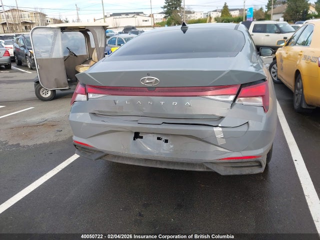KMHLM4AG4MU141247 Hyundai ELANTRA SEL
