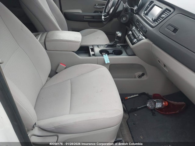 KNDMB5C1XJ6360825 KIA SEDONA LX
