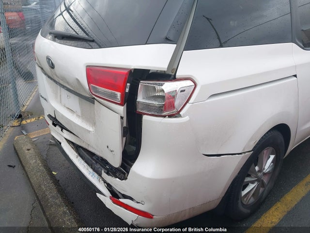 KNDMB5C1XJ6360825 KIA SEDONA LX