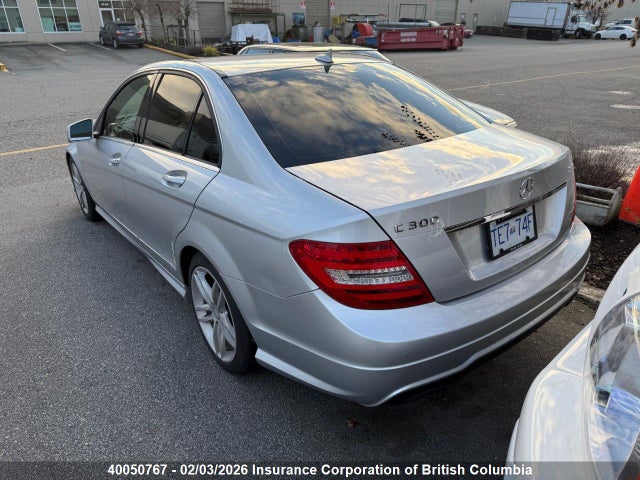 Mercedes-Benz C 300 4mati 2014 WDDGF8AB1EA913367 Image 22