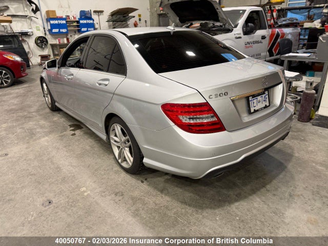Mercedes-Benz C 300 4mati 2014 WDDGF8AB1EA913367 Image 4