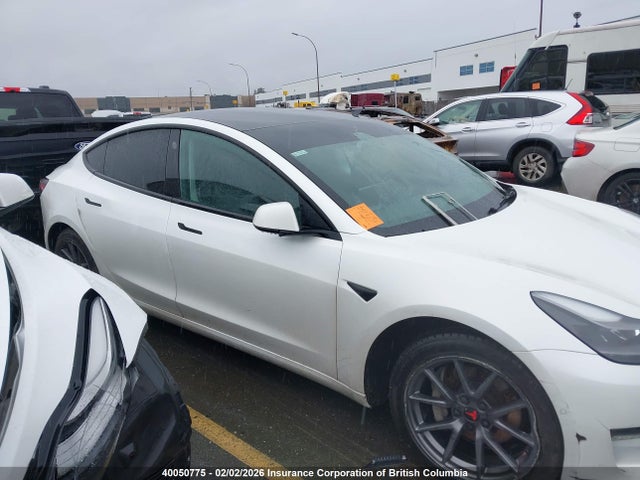 5YJ3E1EA8NF158617 Tesla MODEL 3