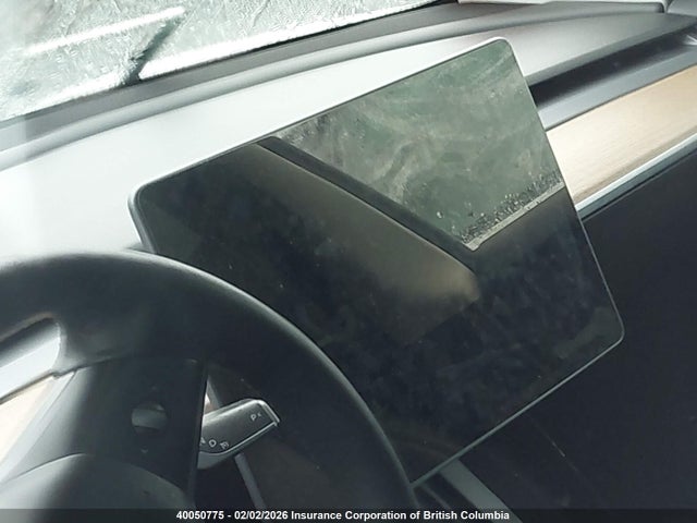 5YJ3E1EA8NF158617 Tesla MODEL 3
