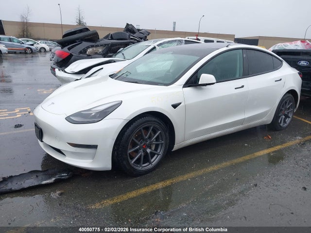 5YJ3E1EA8NF158617 Tesla MODEL 3
