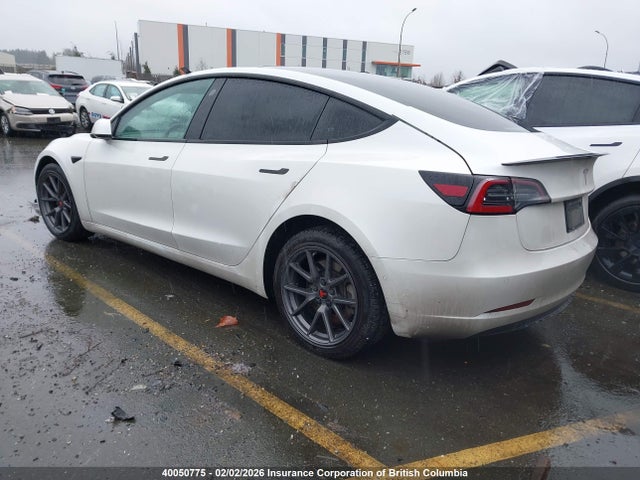 5YJ3E1EA8NF158617 Tesla MODEL 3