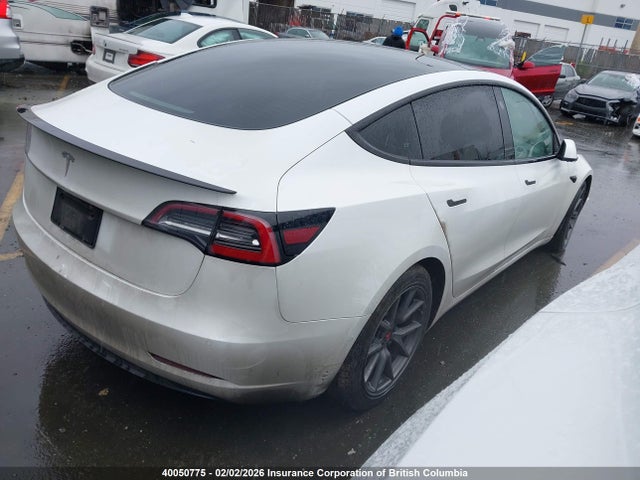 5YJ3E1EA8NF158617 Tesla MODEL 3