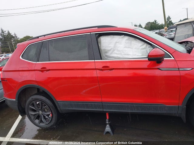 3VV2B7AX6NM091708 Volkswagen TIGUAN SE