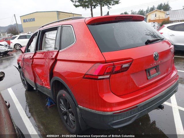 3VV2B7AX6NM091708 Volkswagen TIGUAN SE