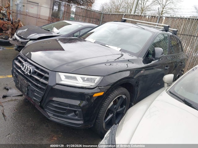 WA1FNAFY3K2036782 Audi Q5 Technik S-line