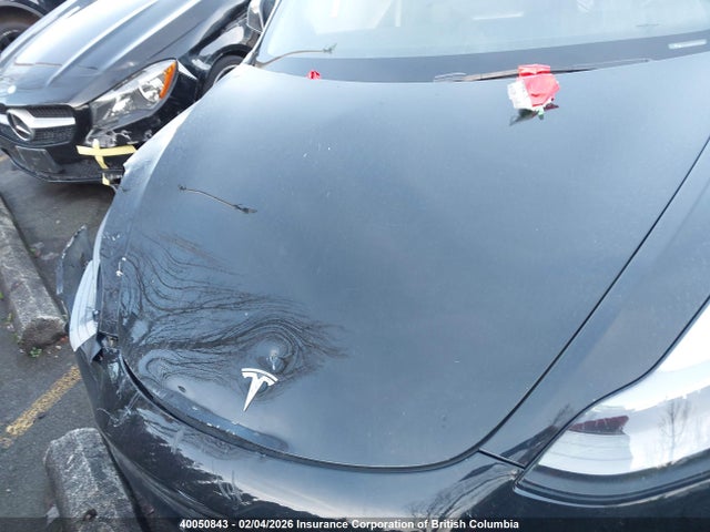 5YJ3E1EB3NF207523 Tesla MODEL 3