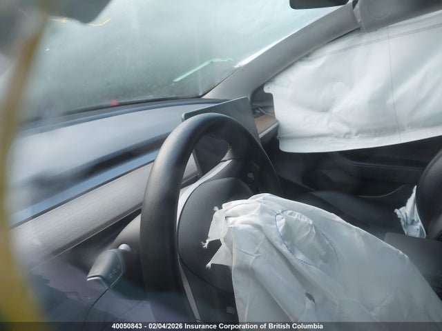 5YJ3E1EB3NF207523 Tesla MODEL 3