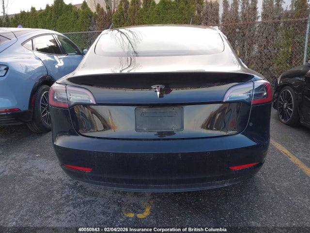5YJ3E1EB3NF207523 Tesla MODEL 3