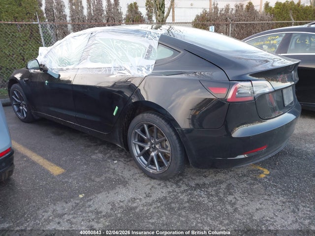 5YJ3E1EB3NF207523 Tesla MODEL 3