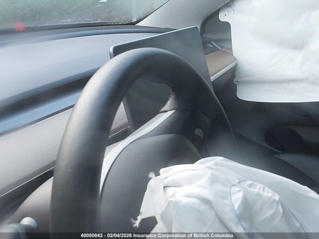 5YJ3E1EB3NF207523 Tesla MODEL 3
