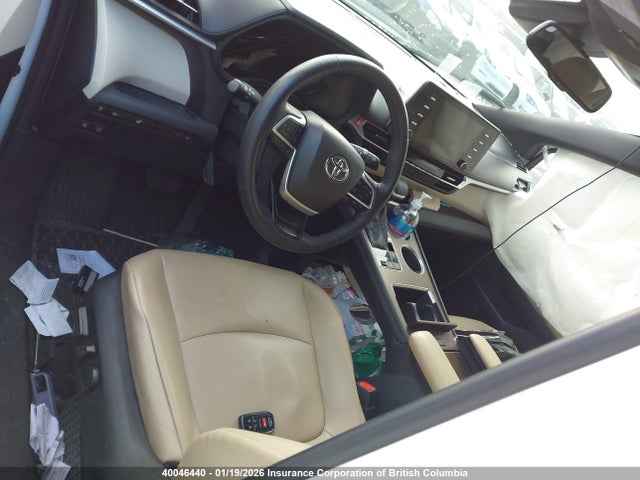 5TDGRKEC5NS108766 Toyota Sienna Le/xle/xse/limited/platinum