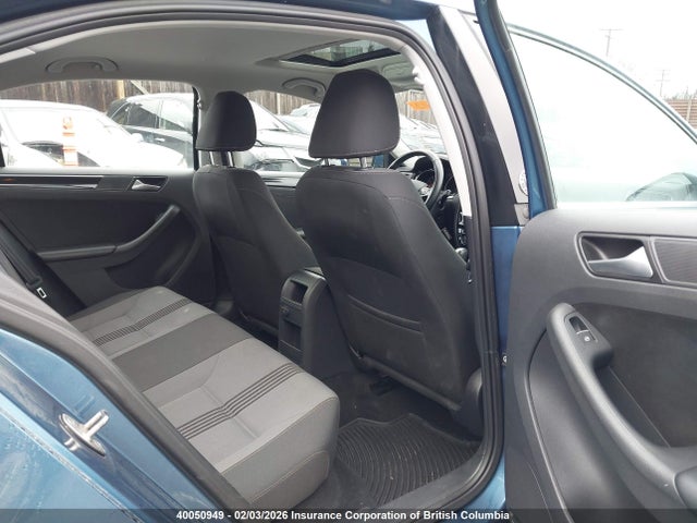 3VWDB7AJ4HM275310 Volkswagen Jetta