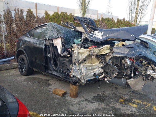 7SAYGDEE4RF995443 Tesla Model Y