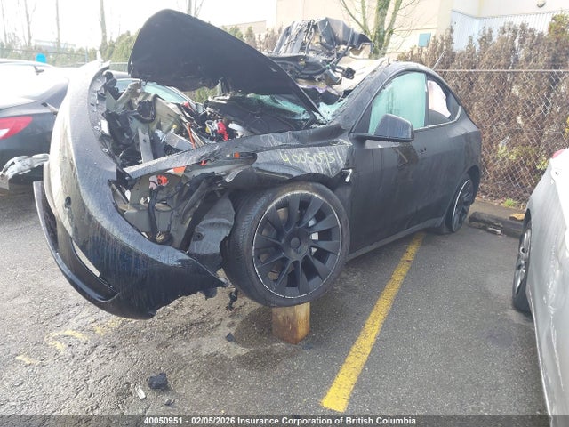 7SAYGDEE4RF995443 Tesla Model Y