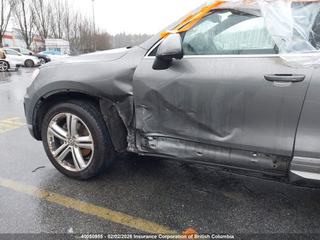 WVGDF9BP8FD005619 Volkswagen TOUAREG V6