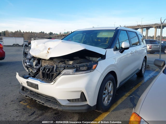 KNDNB5H34R6425016 KIA Carnival Lx