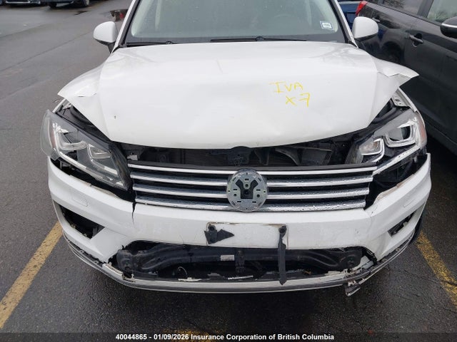 WVGEF9BP5FD003539 Volkswagen Touareg