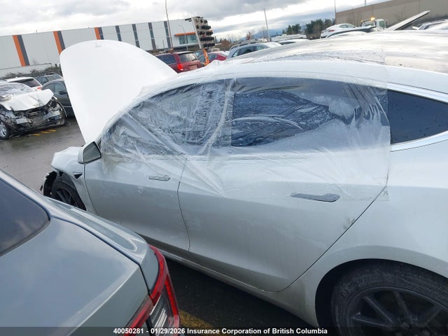 5YJ3E1EA7KF529181 Tesla MODEL 3