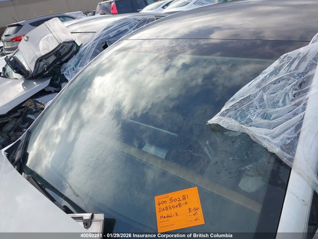 5YJ3E1EA7KF529181 Tesla MODEL 3