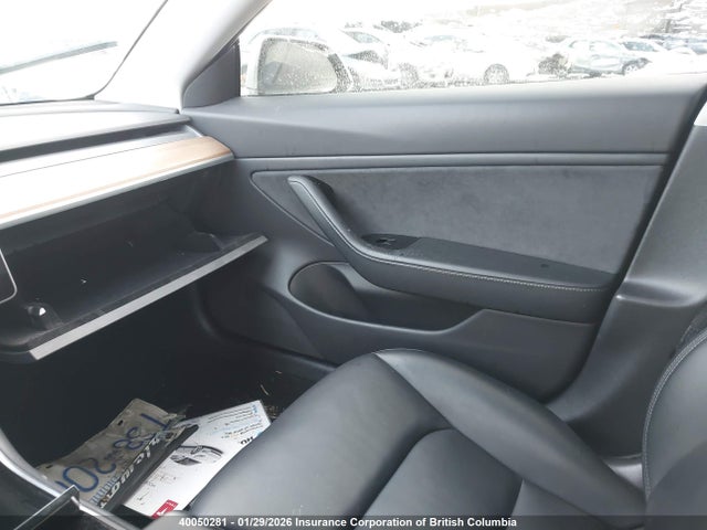 5YJ3E1EA7KF529181 Tesla MODEL 3