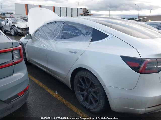 5YJ3E1EA7KF529181 Tesla MODEL 3