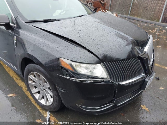 Lincoln MKT 2014 2LMHJ5NK6EBL54523 Image 6