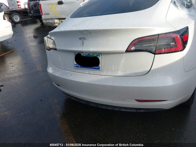 5YJ3E1EA4LF734751 Tesla MODEL 3
