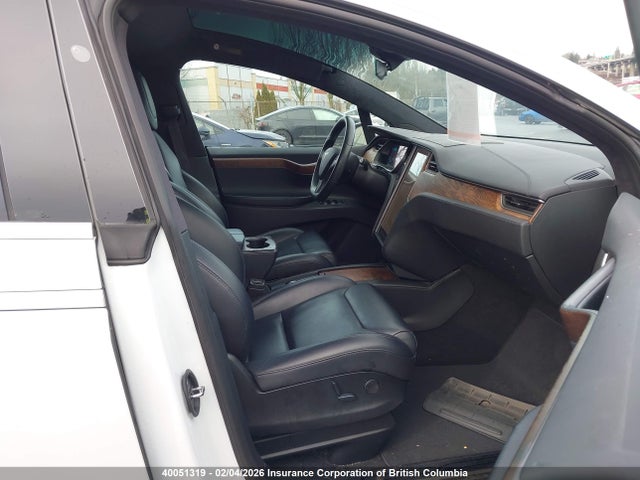 5YJXCAE25JF113905 Tesla Model X Awd/standard Range