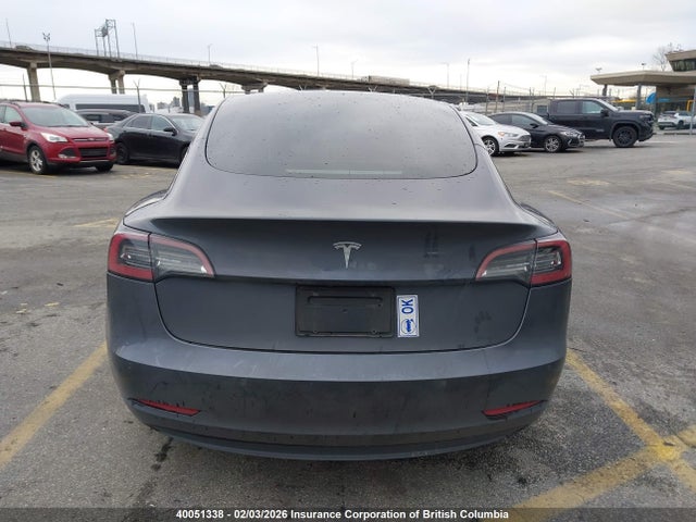 5YJ3E1EA4MF028817 Tesla MODEL 3